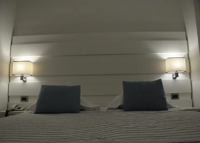 Sunshine Club Centro Benessere Szálloda 4*