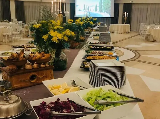 Sunshine Club Centro Benessere Szálloda 4*