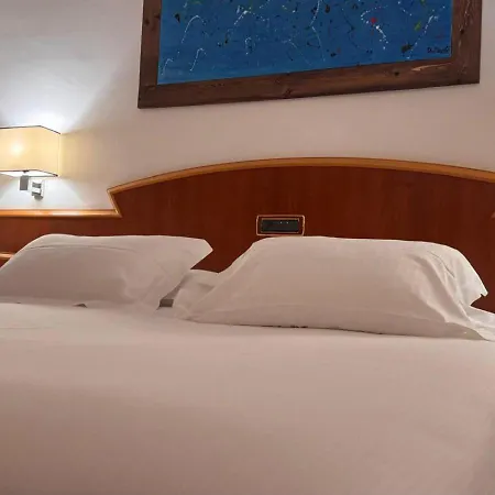Sunshine Club Centro Benessere 4*