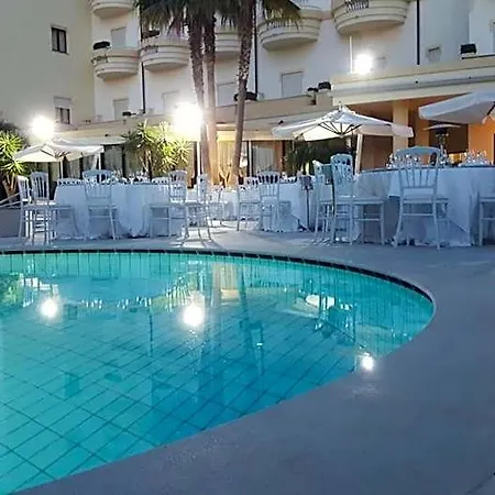 Hotel Sunshine Club Centro Benessere Ricadi