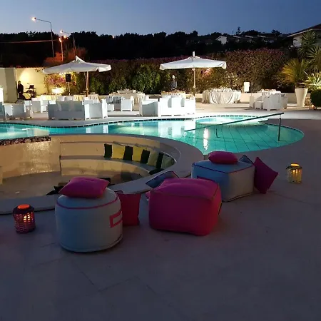 Szálloda Sunshine Club Centro Benessere 4*