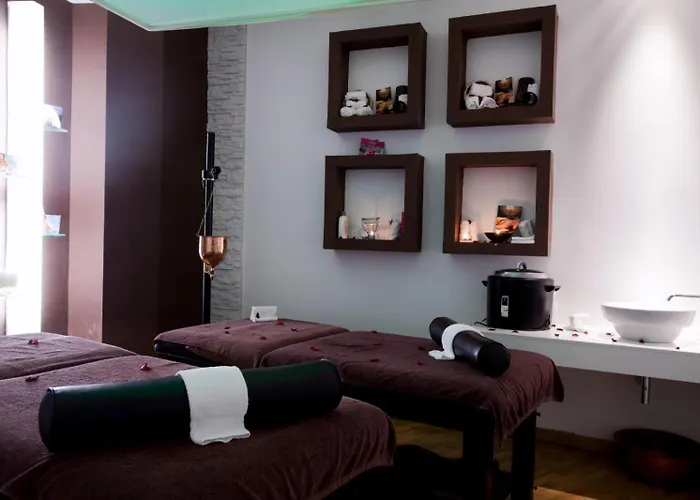 Sunshine Club Centro Benessere 4*